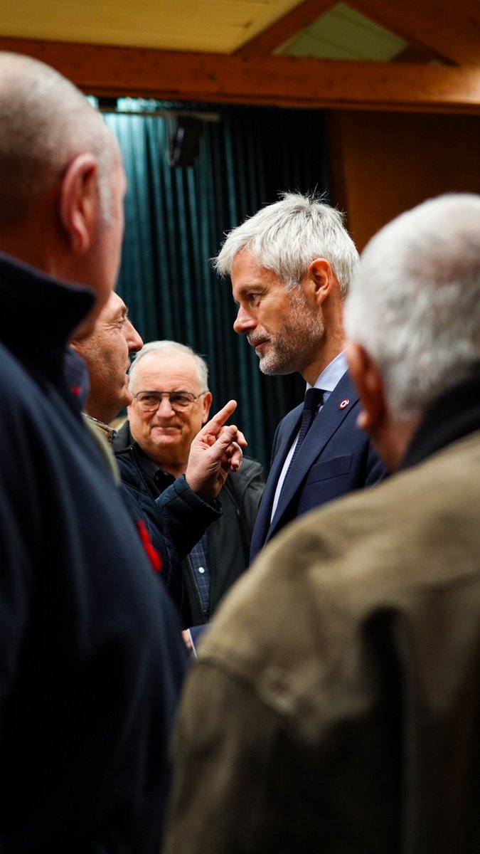 laurentwauquiez's tweet image. J’étais hier soir à Ceyzeriat dans l’Ain pour échanger avec nos militants et nos élus. Quelle joie de retrouver leur ferveur, leur fidélité et la force de leurs convictions. Leur énergie me porte pour relever la droite.