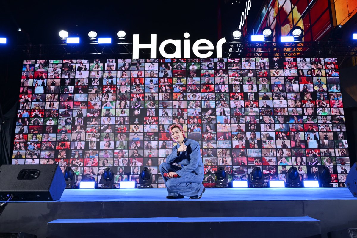 ThailandHaier's tweet photo. ภาพบรรยากาศงานแถลงข่าว HaierxBamBam ‘LEADING TO THE NEW ERA’ ณ ลาน Outdoor Square B-C ศูนย์การค้าเซ็นทรัลเวิลด์ เมื่อวันที่ 3 มี.ค. 2568 ที่ผ่านมา 💙🐍

ขอบคุณทุกท่านที่ให้การสนับสนุนและมาพบกันอย่างหนาแน่นด้วยนะครับ 🙏

HAIER PRESS CONFERENCE
#Haier #HaierThailand #HaierMoreCreationMorePossibilities #HaierLeadingtotheNewEra #HaierPressConference #HaierxBamBam #HaierxBamBamNewEra