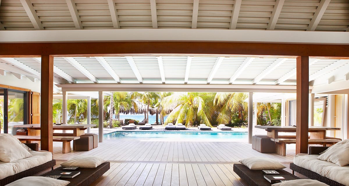 StBartsPremium's tweet photo. Relax in style with direct beach access, an outdoor jacuzzi, a private pool, and even an alfresco kitchen perfect for sunset cocktails. Whether lounging by the pool or enjoying the peaceful garden, VILLA DEI SOGNI is your private retreat. #luxuryvillas 
https://t.co/ACQw1fV3Sf https://t.co/7fP2cUSM6W