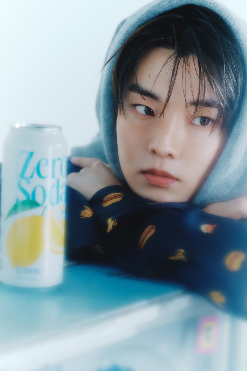 changmtin's tweet photo. Lemonade and orange-tinted cheeks, a sky-painted hue draped over these concept photos. ‘Begin’ unfolds with a soft, radiant glow, and I embrace it with a fresh, dewy look. https://t.co/x7BJSrYF1s