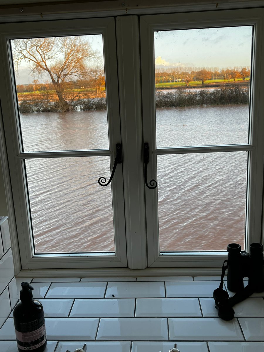Mary Long-Dhonau OBE (@floodmary) on Twitter photo I joined forces with <a href="/NatFloodForum/">National Flood Forum</a> & <a href="/scotfloodforum/">Scottish Flood Forum</a> yesterday to work with the Chartered Institute of Loss Adjusters to help improve the customer experience for those unfortunate to be #flooded I joined forces with <a href="/NatFloodForum/">National Flood Forum</a> & <a href="/scotfloodforum/">Scottish Flood Forum</a> yesterday to work with the Chartered Institute of Loss Adjusters to help improve the customer experience for those unfortunate to be #flooded