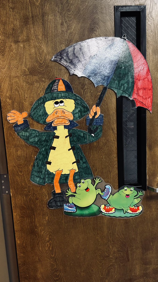 Putting up spring decorations! After all, lots of rain and wind expected tomorrow!
#school #duck #spring #raincoat #frogs