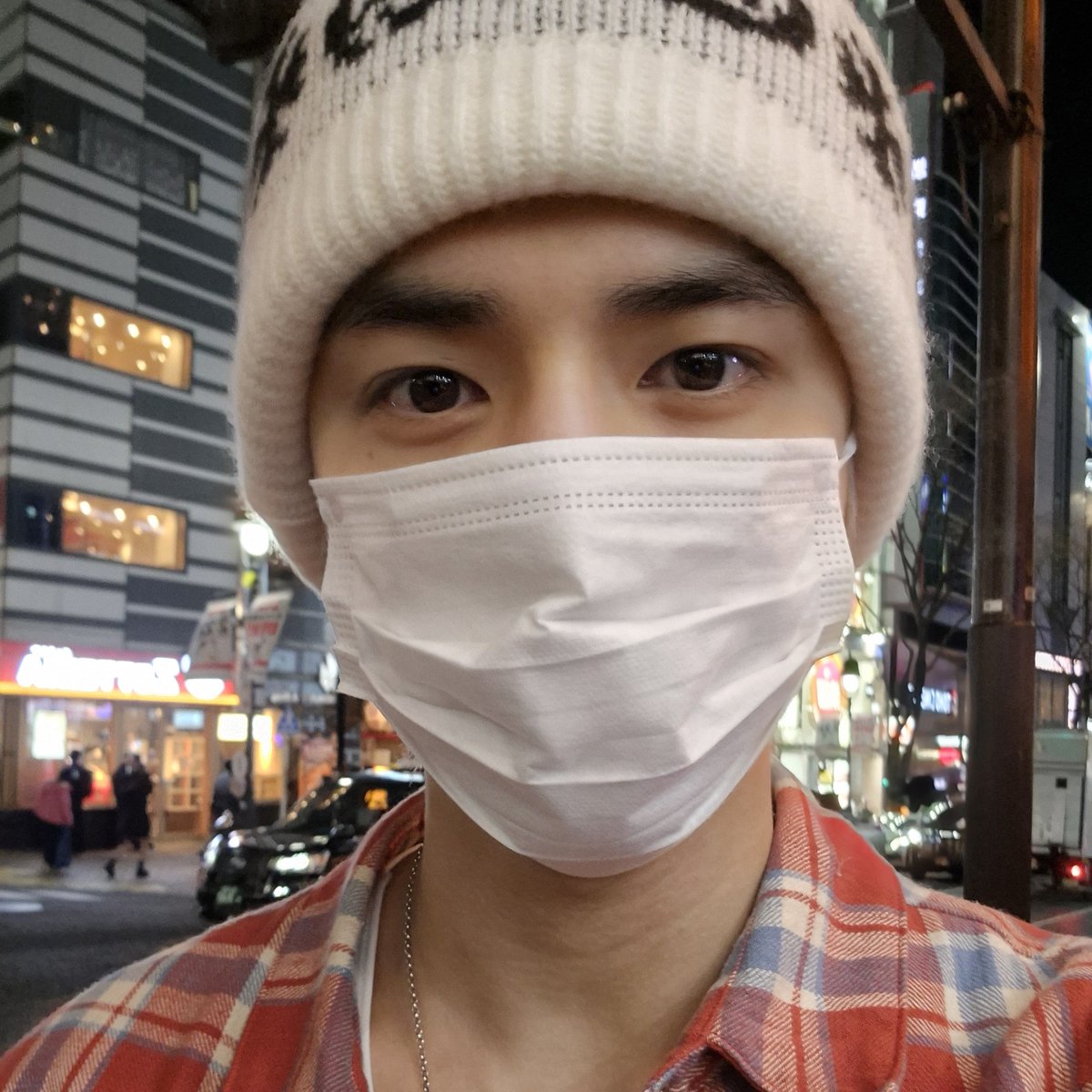 길을걷고있는데 갑자기 이사람이
두더지를 아세요?
이러면 어떡할거임