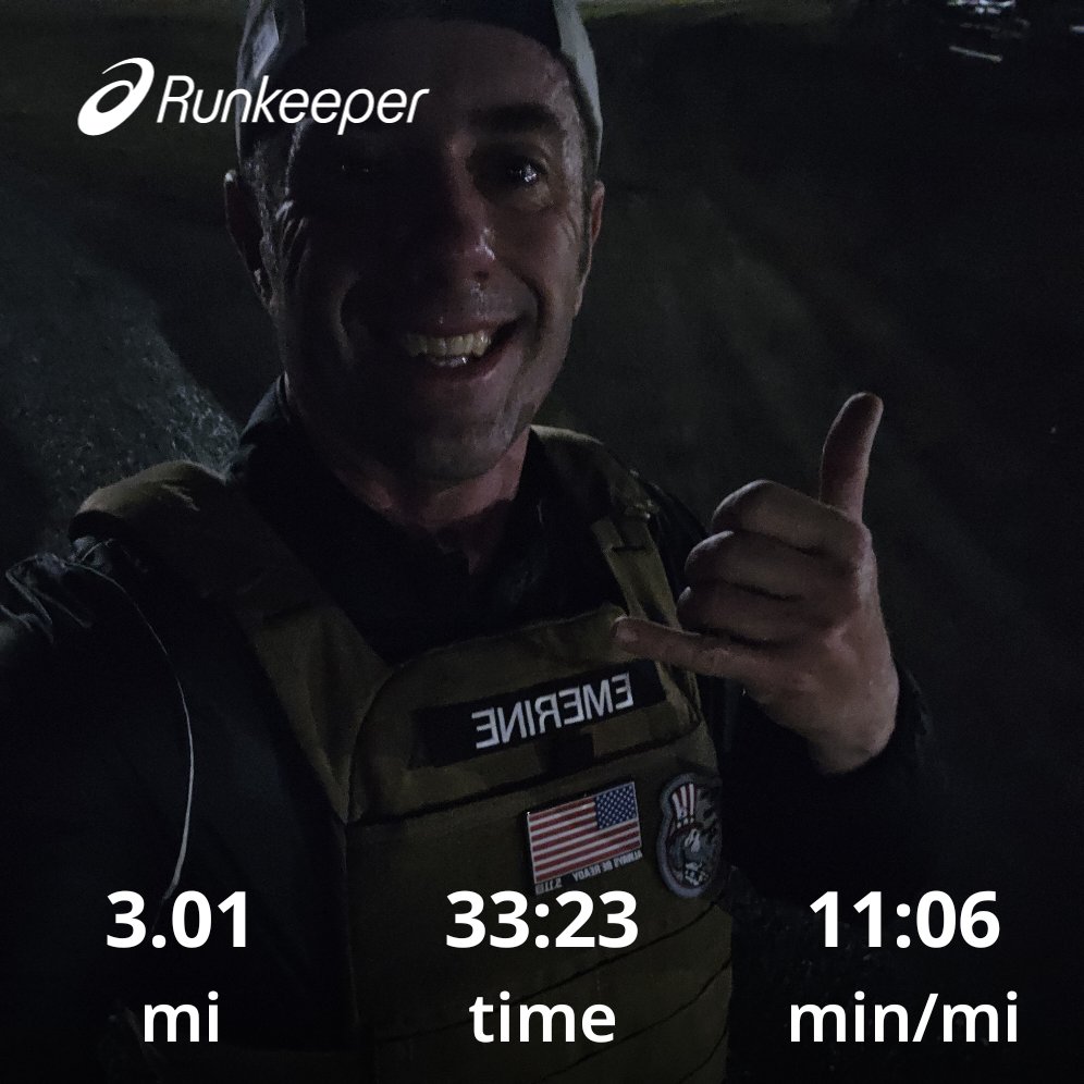 k_emerine's tweet photo. #RuckRun this am #ownurhealth #runtherapy #DarkNightRunClub @WeAreERC @fit_leaders @ASICSamerica @511Tactical don't limit yourself because of your doubts https://t.co/sHhvG3zohX