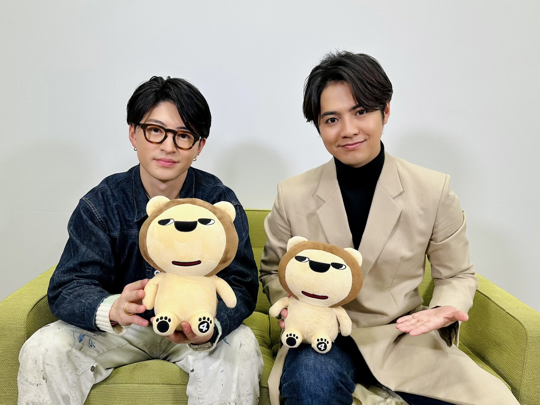 佐野玲於TV衣装クッション 最終値下げ ミュージシャン