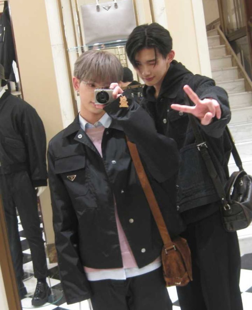 708X501's tweet photo. still not over Milan📸 https://t.co/UhhzfVsCgE