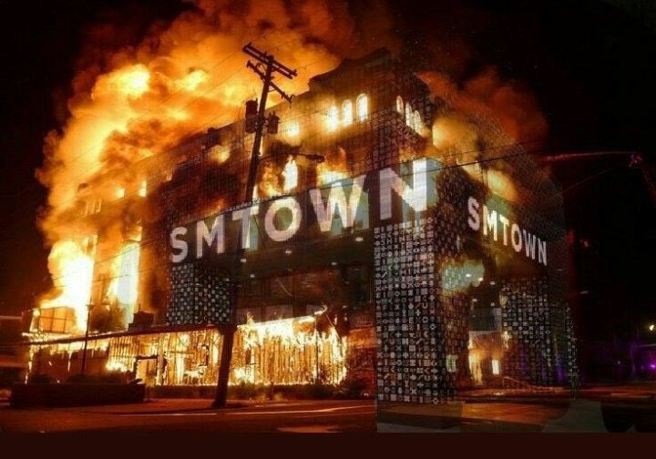 هر چقدر از اس ام متنفرید با این تگ ها توییت بزنید 

WE STAND WITH XIUMIN.
#WeStandWithXiumin #AlwaysByXiuminSide 
#XIUMIN <a href="/XIUMIN_INB100/">XIUMIN_official</a> 
<a href="/INB100_official/">INB100_official</a>