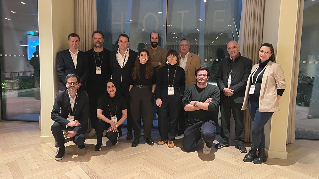 MASSLAB_PT's tweet image. [𝗠𝗔𝗦𝗦 𝗧𝗮𝗹𝗸] We were honored to be part of the conference "Reference Architecture Ateliers - Lisbon 2025"! Our MASSter Patrícia Moreira explored the public-private spaces interaction and the role of architecture in creating more connected cities. #future #hopefulcities