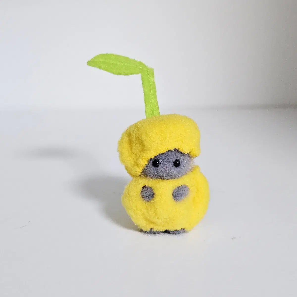 ⊹ ︶︶︶︶︶⠀୨♡୧⠀︶︶︶︶︶ ⊹ 

interest check • wts lfb ph .ᐟ 

°   .   ୨୧  persian cherry❕
🍧   ₱ dm ur budget , onhand
★⋆  payo ( prio ) | 1 - 3 weeks res w/ dp 
🗯   x impatient and sensi  

t. wts sylvanian families calico critters baby fruit party series 1 grey