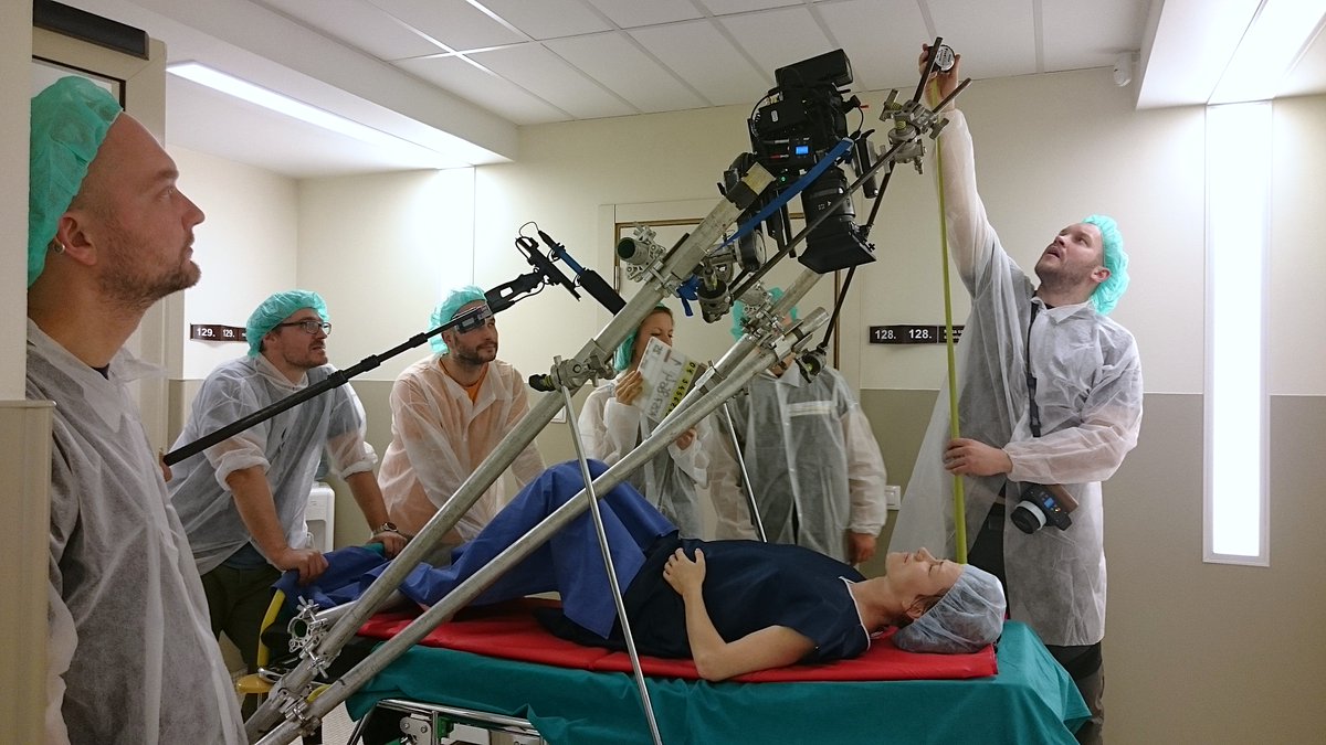 Rīgas 1. slimnīca vēlas dalīties kopīgā priekā par režisora Ginta Zilbaloža un producenta Matīsa Kažas filmas “Straume” komandas darbu un saņemto atzinību!👏 Slimnīcas darba profils ir pavisam cits, tomēr esam piedalījušies kino industrijas atbalstīšanā: ej.uz/ezrg