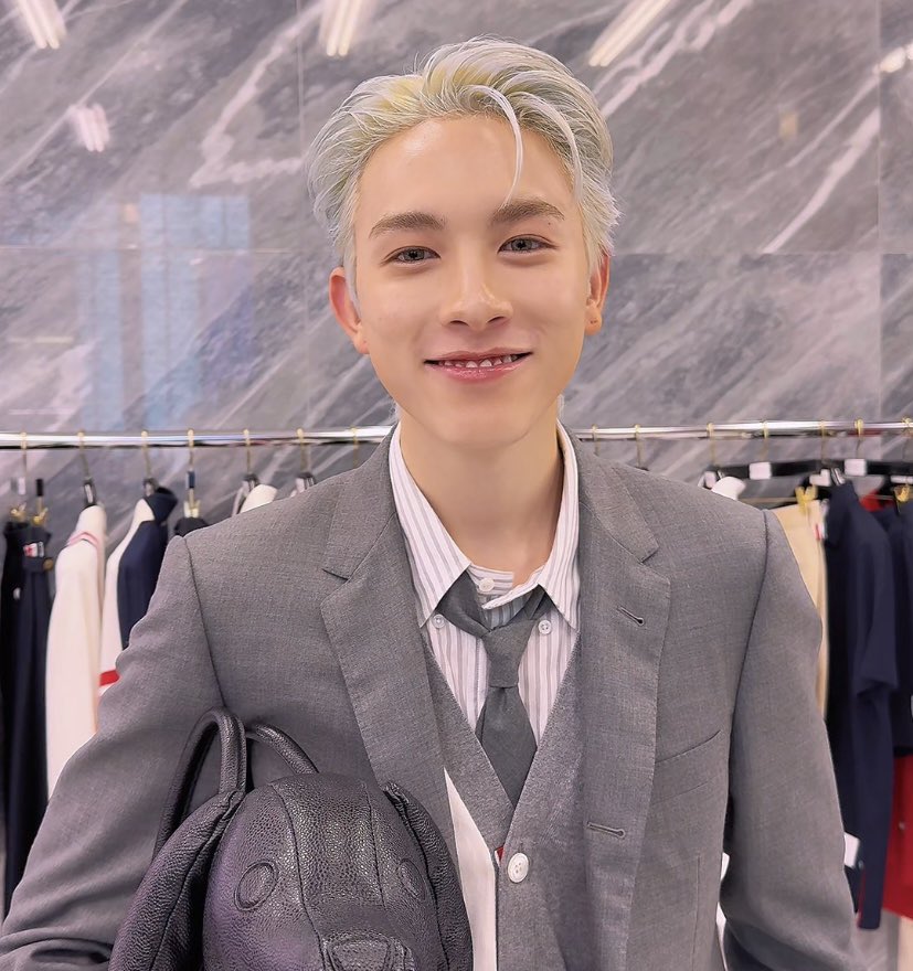เนียว ✿ tweet media