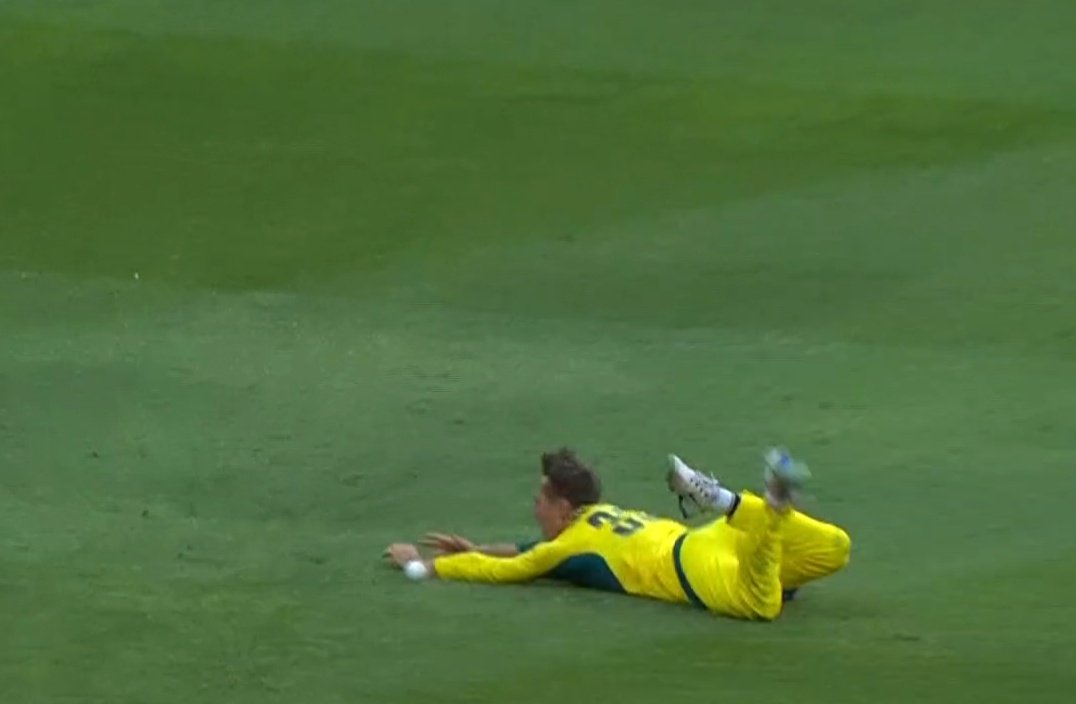 how I wished this to happen 470days, 5 hours, 27 minutes and 45 seconds ago 😭😭😭