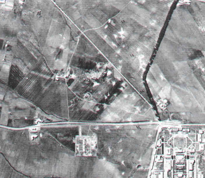 ParcoAcquedott's tweet photo. IT: 🇮🇹  Storia di una disgrazia Archeologica nel Parco degli Acquedotti 
15 gennaio 1944: l’aviazione britannica bombarda Centocelle, i teatri di posa di Cinecittà e il Quadraro creando enormi danni alla Villa dei Sette Bassi, 
#ilparcodegliacquedotti #roma https://t.co/ZwC1tux8Ag