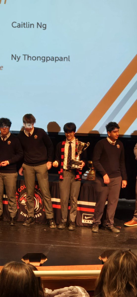 Dean’s House tweet media