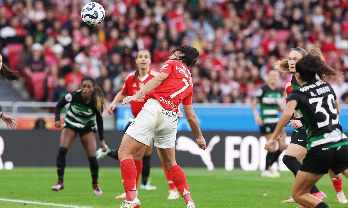 CabineSport's tweet photo. SIC volta a transmitir a final da Taça da Liga de Futebol Feminino

Benfica - Sporting realiza-se no domingo, às 15h, em Leiria. https://t.co/UIlkDAVjjh