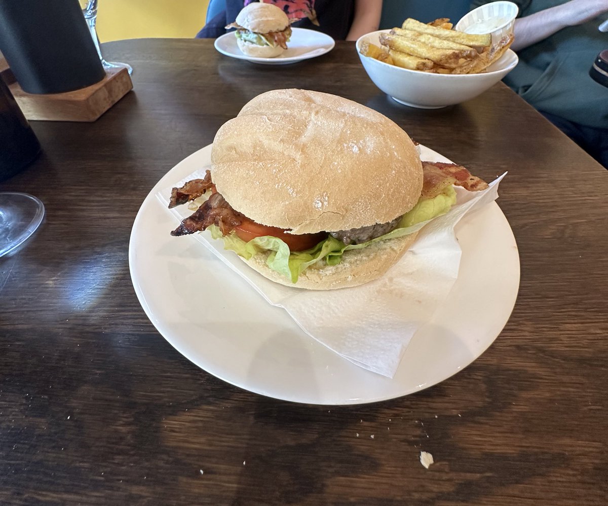 voonpie's tweet image. i’m back from amsterdam!! here’s some eats 😼