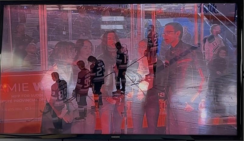 csgrandnord's tweet image. Quelle expérience incroyable et quelle performance inimaginable de l'École secondaire Macdonald-Cartier en chantant l'hymne national lors du match des Sudbury Wolves vendredi dernier ! Un grand merci à tous ceux qui ont participé ! Bravo ! #Fierté #Gowolvesgo 🏒 🥅 🐺