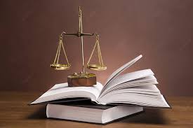 دعم العدالة: خطر الاتهامات غير المبررة ضد السلطة القضائية في العراق

من وقت لآخر، نواجه تصريحات ومواقف من أفراد مختلفين، من بينهم المسؤولون في الولايات المتحدة. على منصات مثل “إكس”، تم توجيه اتهامات عامة ضد السلطة القضائية في العراق، مما يقوض نزاهتها بشكل جماعي. إن مثل هذه