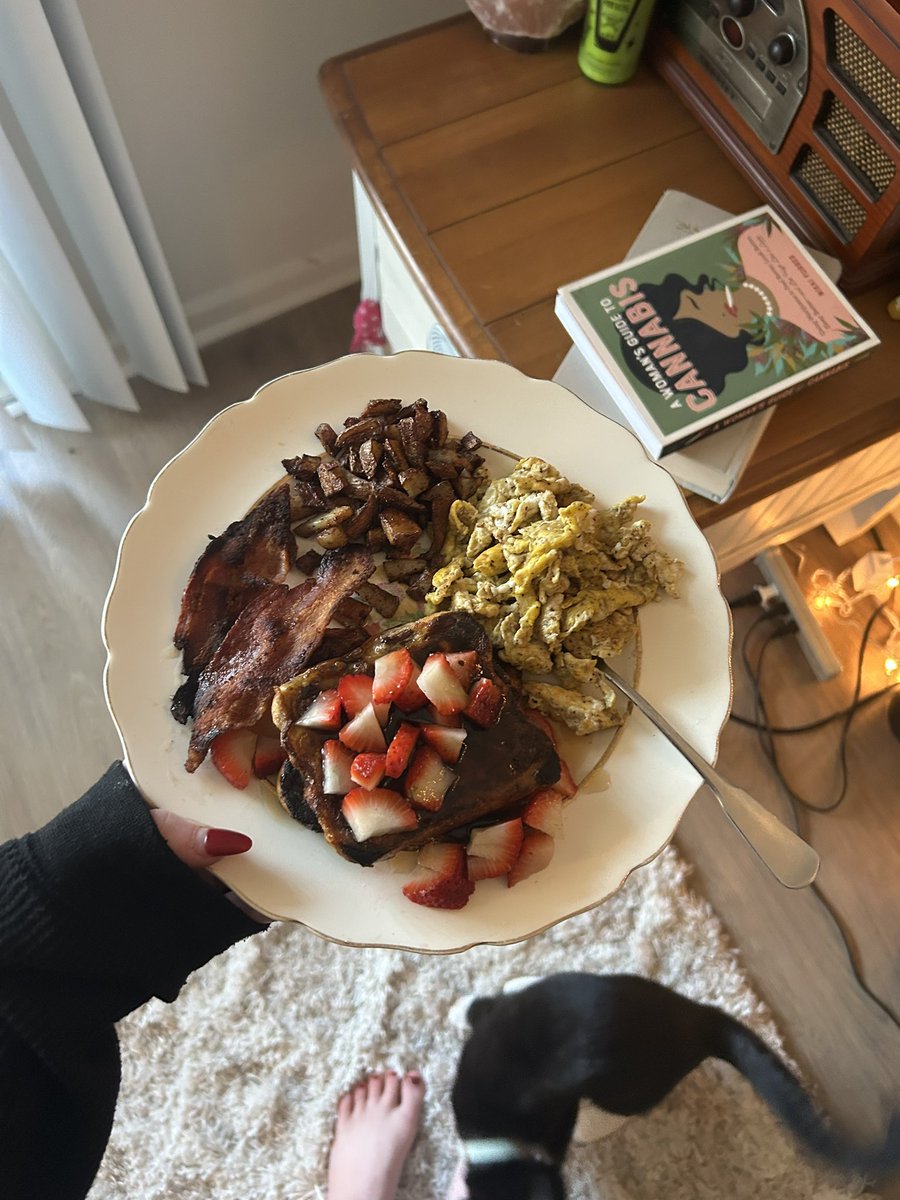 Content from strawberrigirli