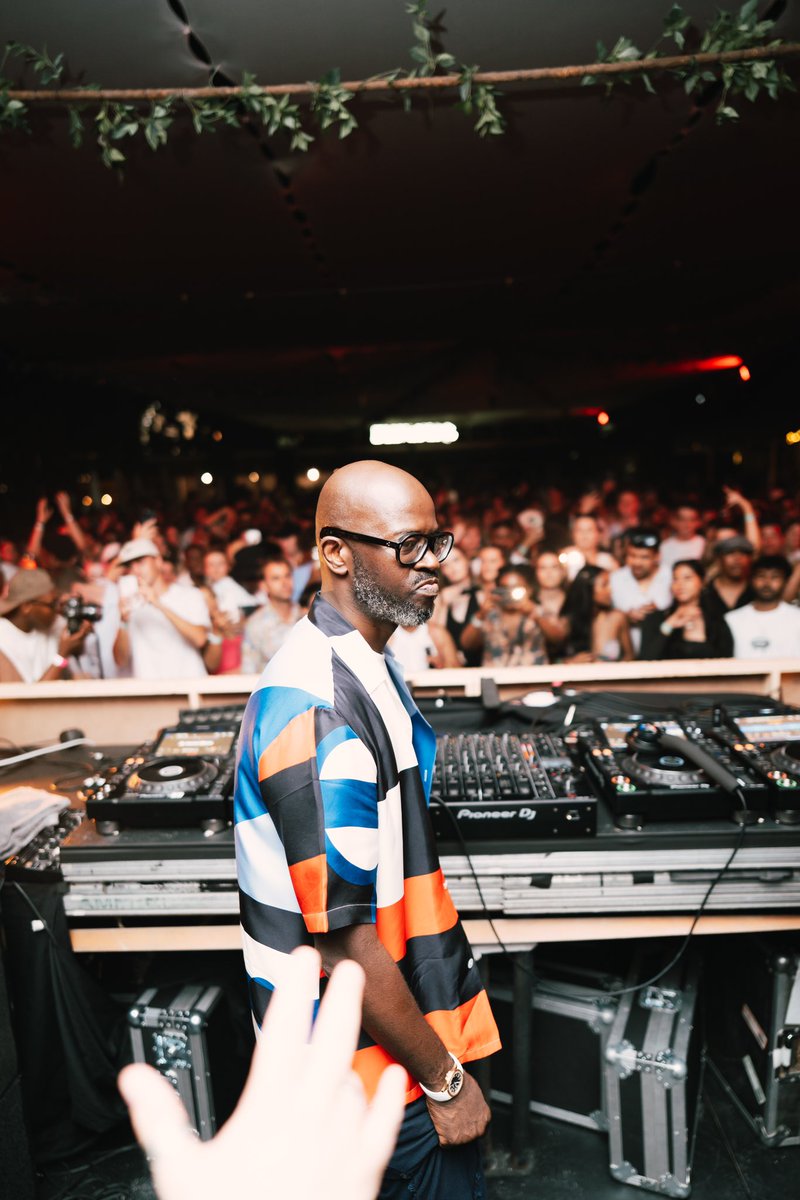 MartinMokitle tweet media