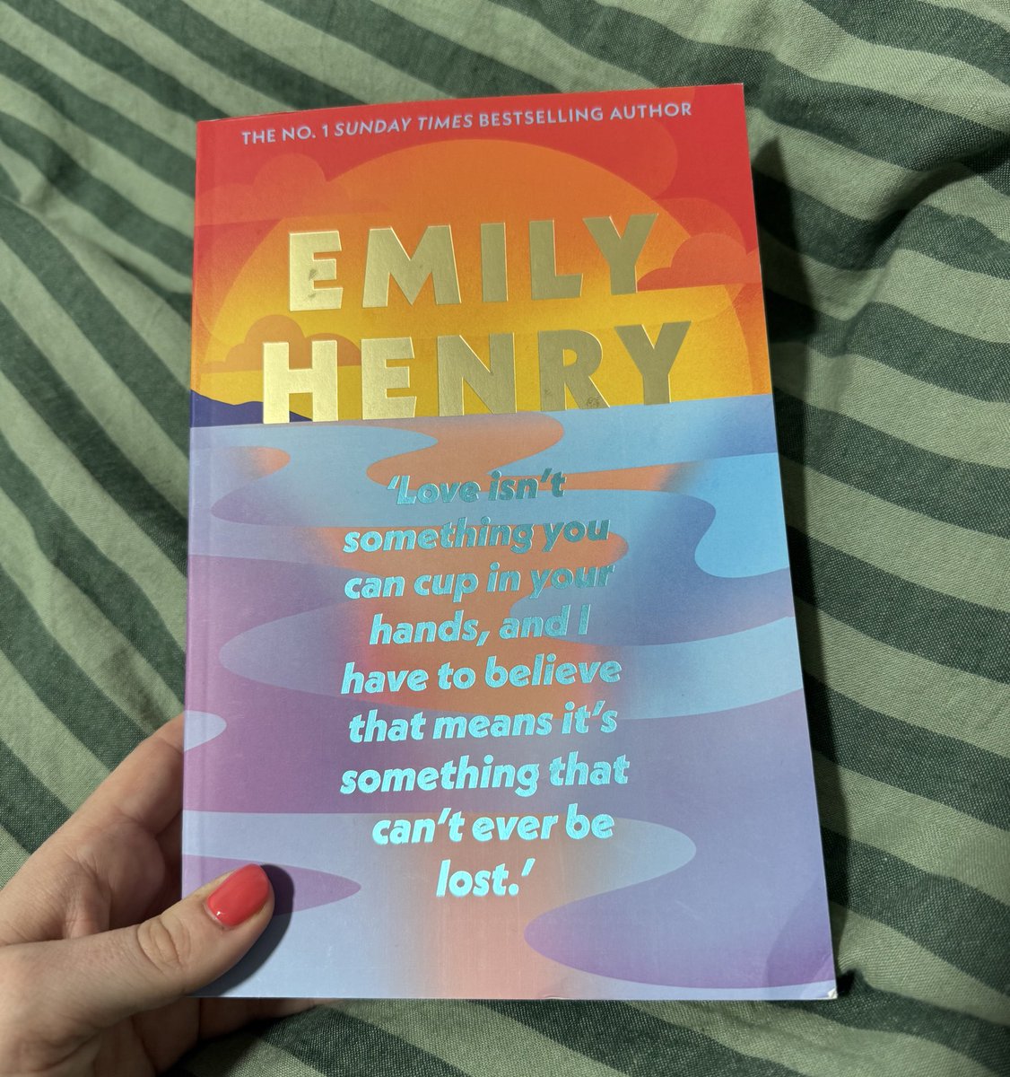 Hannah Winter (@hanwints) on Twitter photo Got my hands on actual publishing treasure!!!! ๐๐๐ A million thank yous to <a href="/EllieeHud/">Ellie Hudson is offline</a> my guardian angel ๐ Got my hands on actual publishing treasure!!!! ๐๐๐ A million thank yous to <a href="/EllieeHud/">Ellie Hudson is offline</a> my guardian angel ๐