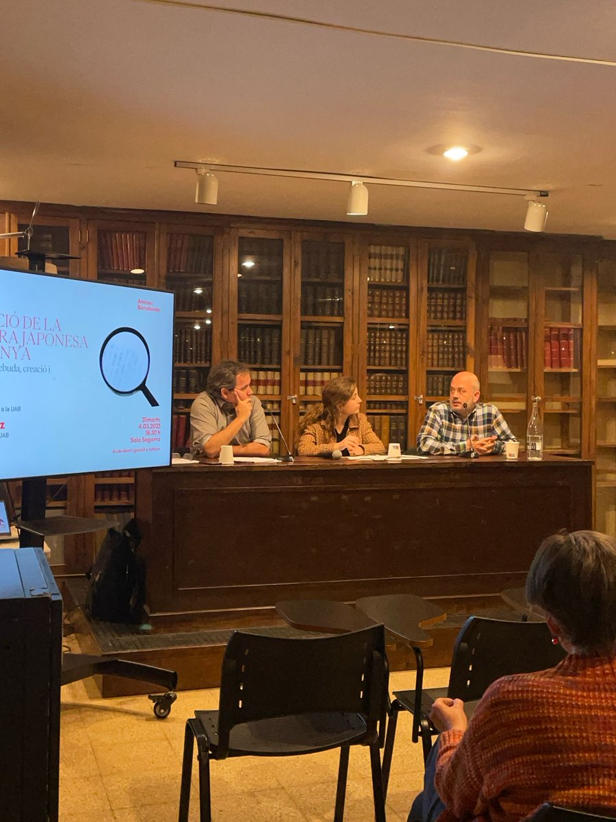 Secció de Llengua i Literatura (@liteateneubcn) on Twitter photo 🇯🇵Comença l'acte sobre la recepció i la traducció de la literatura japonesa a Catalunya.
<a href="/AteneuBCN/">Ateneu Barcelonès</a> 🇯🇵Comença l'acte sobre la recepció i la traducció de la literatura japonesa a Catalunya.
<a href="/AteneuBCN/">Ateneu Barcelonès</a>