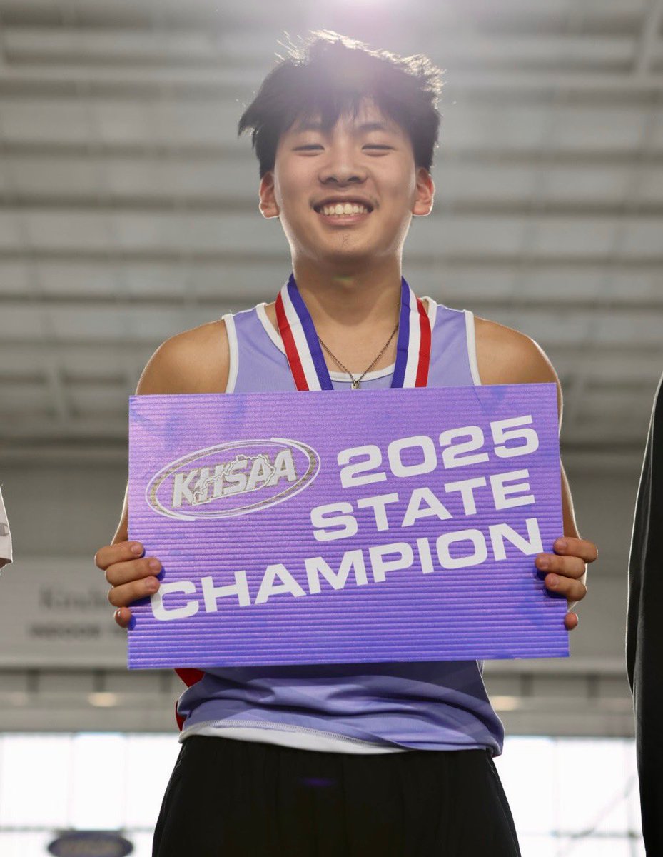 KHSAA Events (@khsaaevents) on Twitter photo 🏆📊 ly.khsaa.org/jqng
<a href="/MSHeartland_/">MileSplit Heartland</a> <a href="/jenschoenegge/">JenniferSchoeneggePhotography</a> Kelly Crume #khstr 🏆📊 ly.khsaa.org/jqng
<a href="/MSHeartland_/">MileSplit Heartland</a> <a href="/jenschoenegge/">JenniferSchoeneggePhotography</a> Kelly Crume #khstr