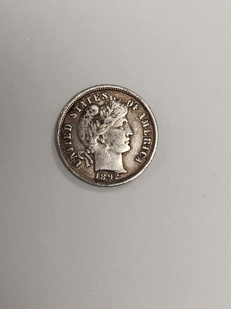 deanna_stilson's tweet image. Found a 1897 Barber dime last night. Pretty good condition😁 #coincollecter