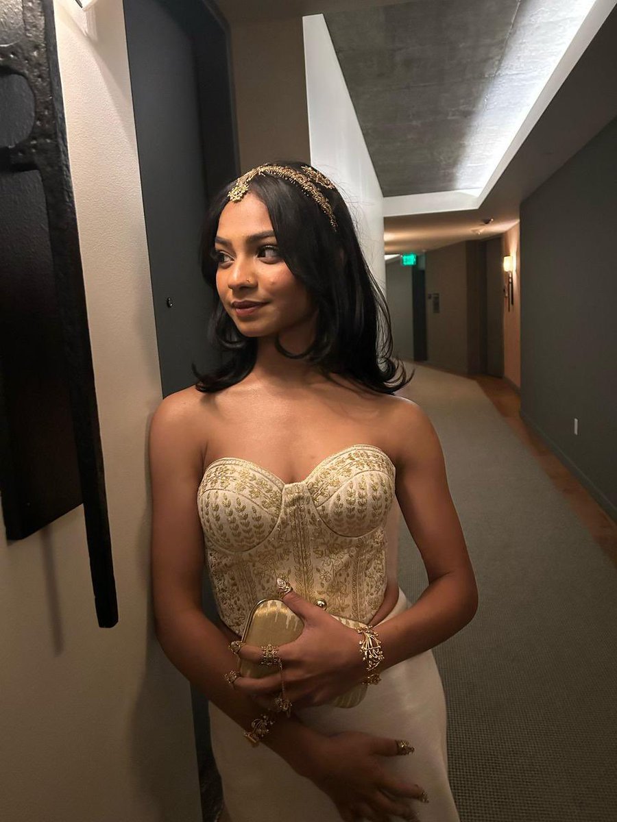 BollyTellyBuzz's tweet image. #AnanyaShanbhag attended #Oscars2025 to cheer for her movie #Anuja ♥️