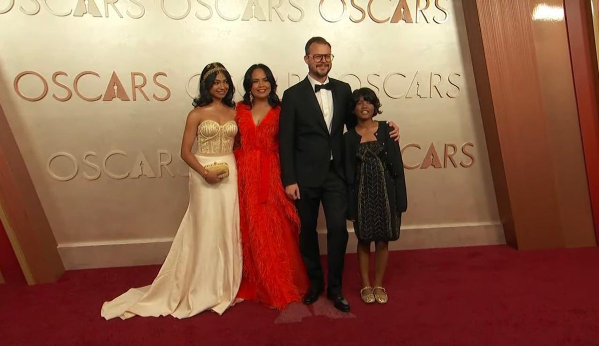 BollyTellyBuzz's tweet image. #AnanyaShanbhag attended #Oscars2025 to cheer for her movie #Anuja ♥️