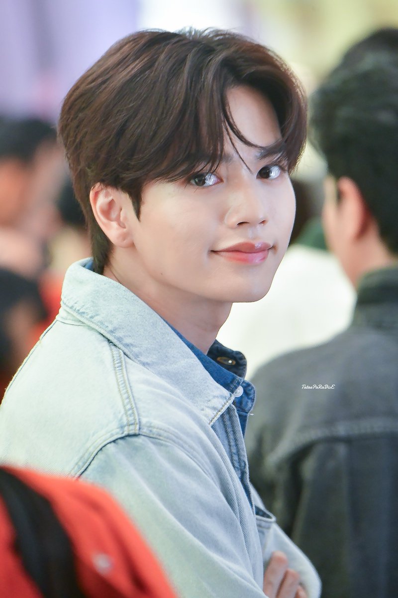 TataeIstheBest's tweet photo. น่าหมั่นเขี้ยวจริงๆ จะน่ารักเกินไปแล้วว 😘

MARKJI WORLD FASHION SS2025
. ✨ #SiamParagonWorldFashionTrendSS2025 . #markjrtn . ✨ https://t.co/VY14Ap3Lxz