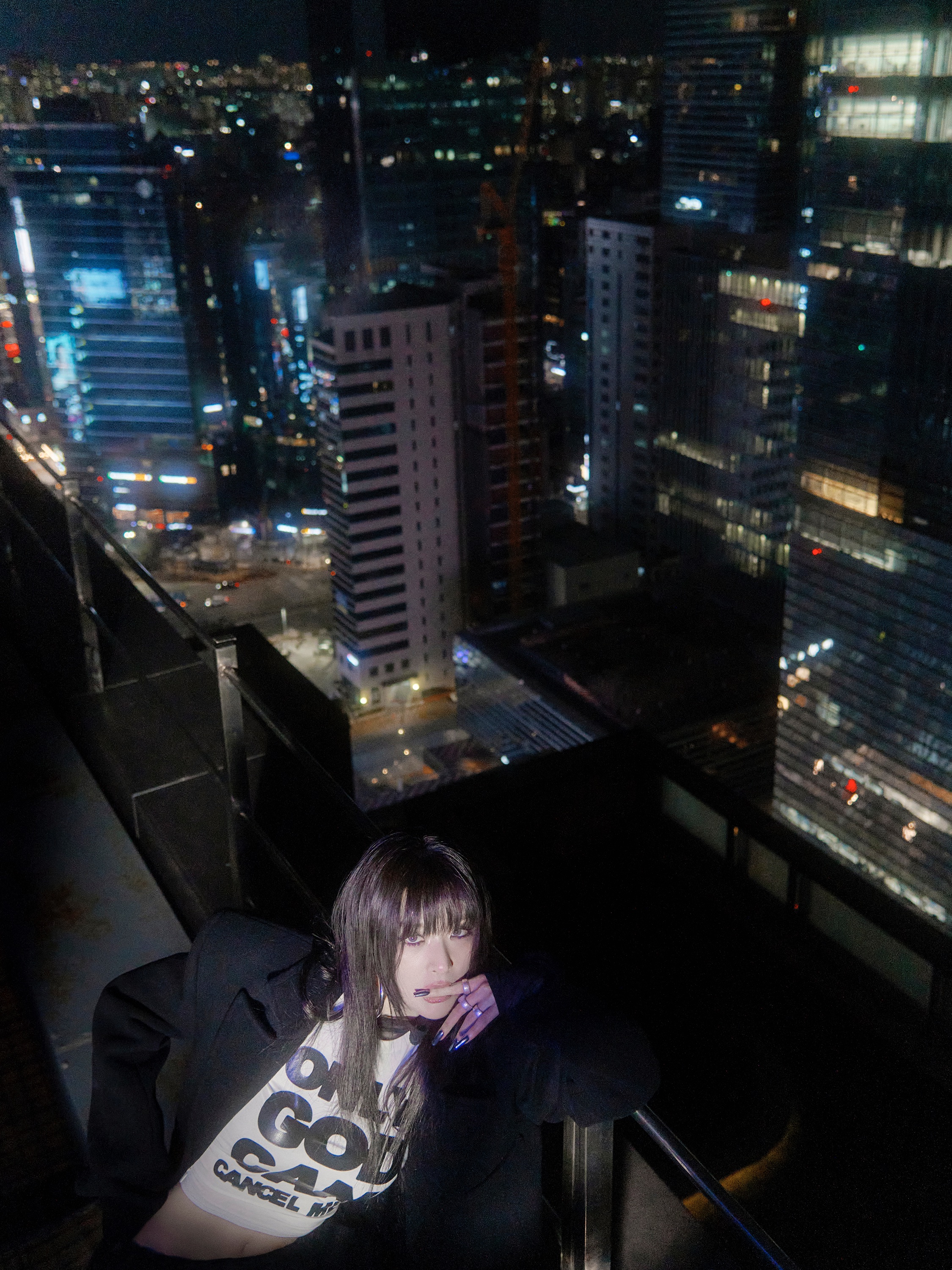 GlNDs_LbAAANgv8?format=jpg&name=4096x4096