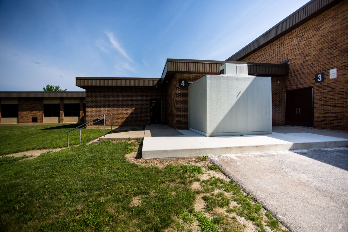 Polar_King_Intl's tweet image. 🏞️❄️ Refrigeration, Wherever You Need It
Need extra cold storage without sacrificing space? Polar King’s outdoor walk-in coolers and freezers fit seamlessly into any environment.
#OutdoorCooling #PolarKing #WalkInCooler #SpaceSaver #Convenience