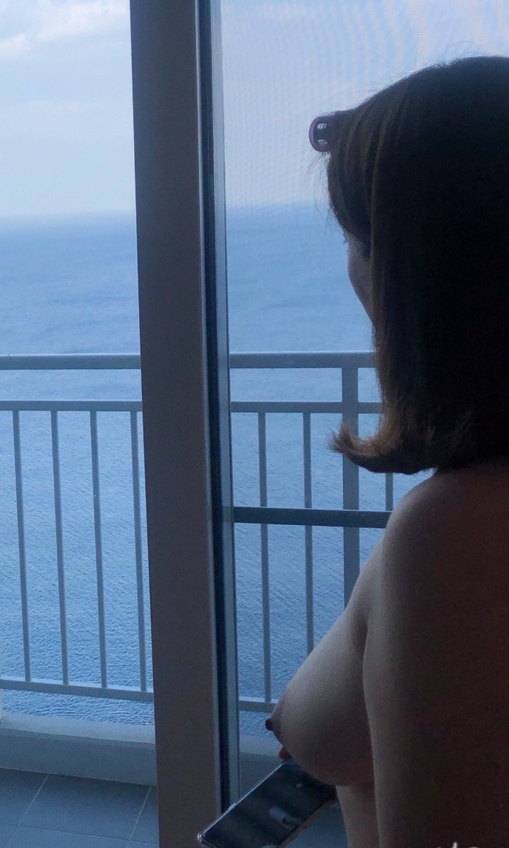 3월5일 오후7시쯤 마사지 해주실분 계실까여?
검사지 필수이며, 마사지 잘하시는분 모셔요.
장소는 서울대입구 근처가 될듯하구요~~
부부만남도 좋아요~~^^
혹시 모를 초대남도 지원해주세요~
#마사지 #부부만남 #커플만남 #초대남