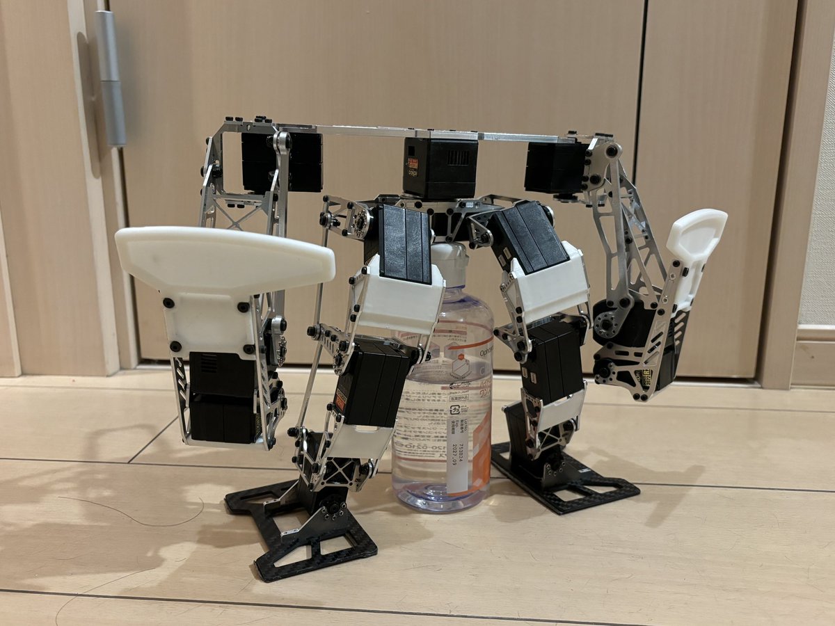まだ全身があるのみ
あと配線とモーション