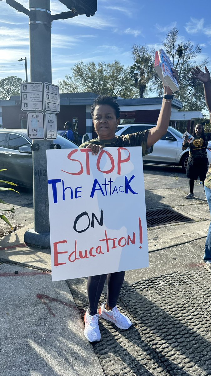 Evelyn DeJesus AFTExecVP 🇺🇸🇵🇷📚👩🏻🏫⛪️ (@aftevpdejesus) on Twitter photo In partnership with the <a href="/HillsbrghNAACP/">NAACPHillsborough Chapter 5139</a> <a href="/Hillsborough/">philip garner</a> Classroom Teachers Association & <a href="/AFTunion/">AFT</a> in Tampa, FL we are uniting to safeguard our children's educational future & discuss the devastating consequences of cutting educational funding. #protectourkids In partnership with the <a href="/HillsbrghNAACP/">NAACPHillsborough Chapter 5139</a> <a href="/Hillsborough/">philip garner</a> Classroom Teachers Association & <a href="/AFTunion/">AFT</a> in Tampa, FL we are uniting to safeguard our children's educational future & discuss the devastating consequences of cutting educational funding. #protectourkids
