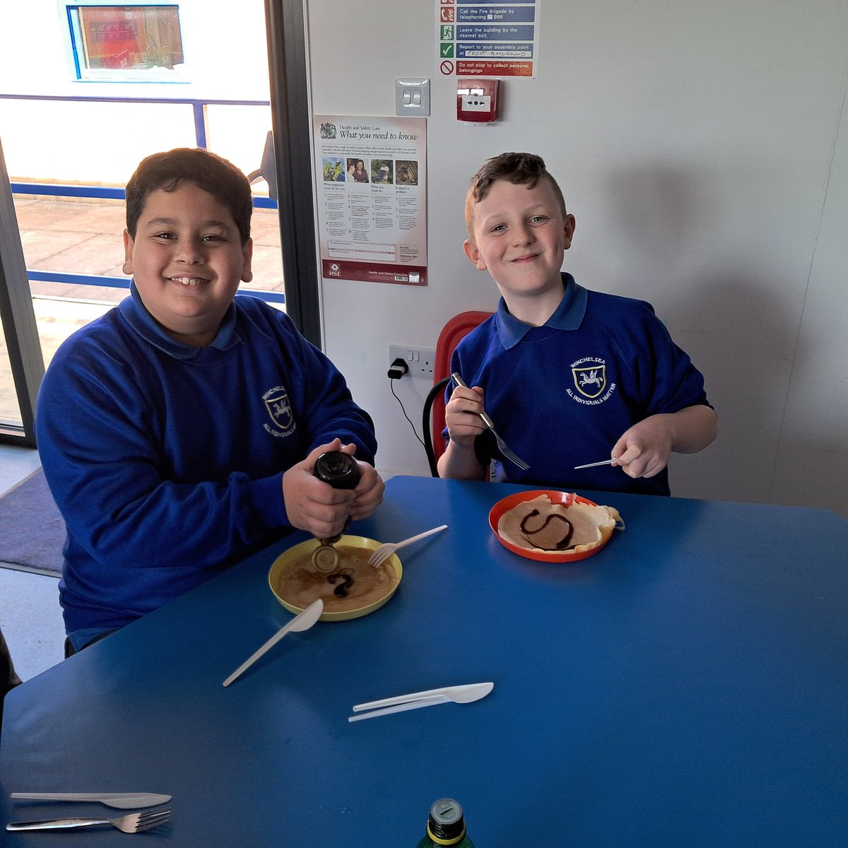 Karen Durnin@winchelsea (@winchelseakaren) on Twitter photo This morning, Peridot enjoyed pancakes made by Mrs Jones and Mrs Harris. They were delicious! Thank you 😊 <a href="/PeridotFive/">Mr Rushton</a> <a href="/jo_winchelsea/">Jo.Farley</a> <a href="/WinchelseaSch/">WinchelseaPrimarySchoolOfficial</a> This morning, Peridot enjoyed pancakes made by Mrs Jones and Mrs Harris. They were delicious! Thank you 😊 <a href="/PeridotFive/">Mr Rushton</a> <a href="/jo_winchelsea/">Jo.Farley</a> <a href="/WinchelseaSch/">WinchelseaPrimarySchoolOfficial</a>