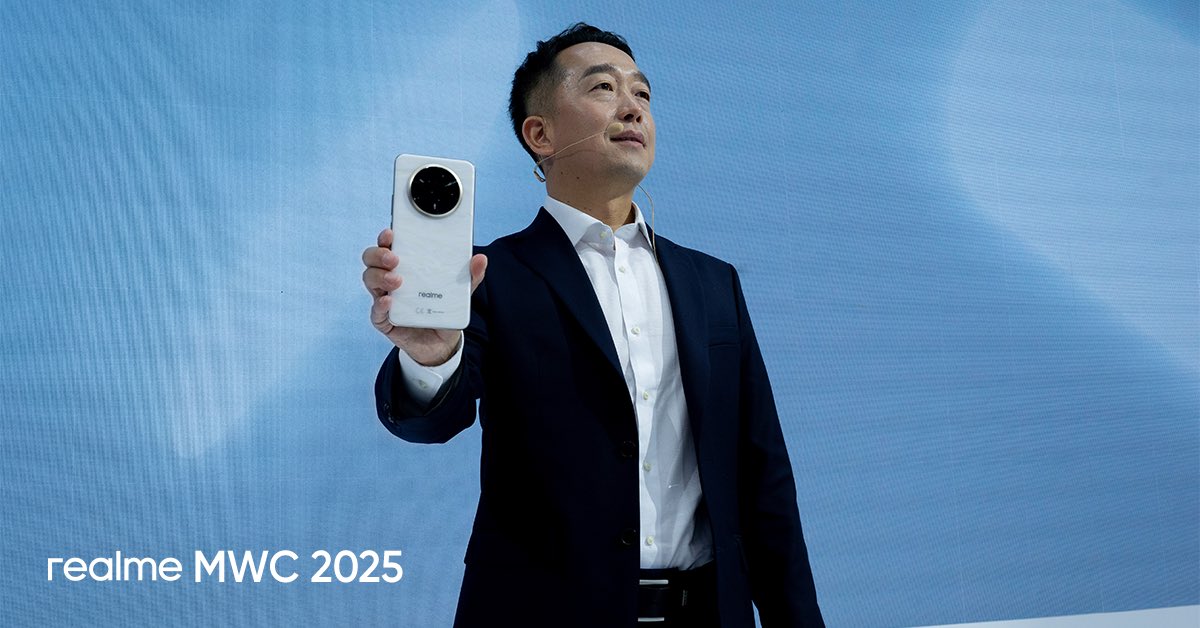 realmeturkey's tweet photo. Teknoloji dünyasının yeni yıldızlarıyla tanışmaya hazır mısın? 🌟

MWC 2025’te sınırları zorlayan değiştirilebilir lens teknolojisi ve realme 14 Pro Serisi fırtına gibi esti! ✨

Duyularını şaşırtmak için beklemede kal, dijital dönüşüm yükleniyor… https://t.co/KAXVDemzCo