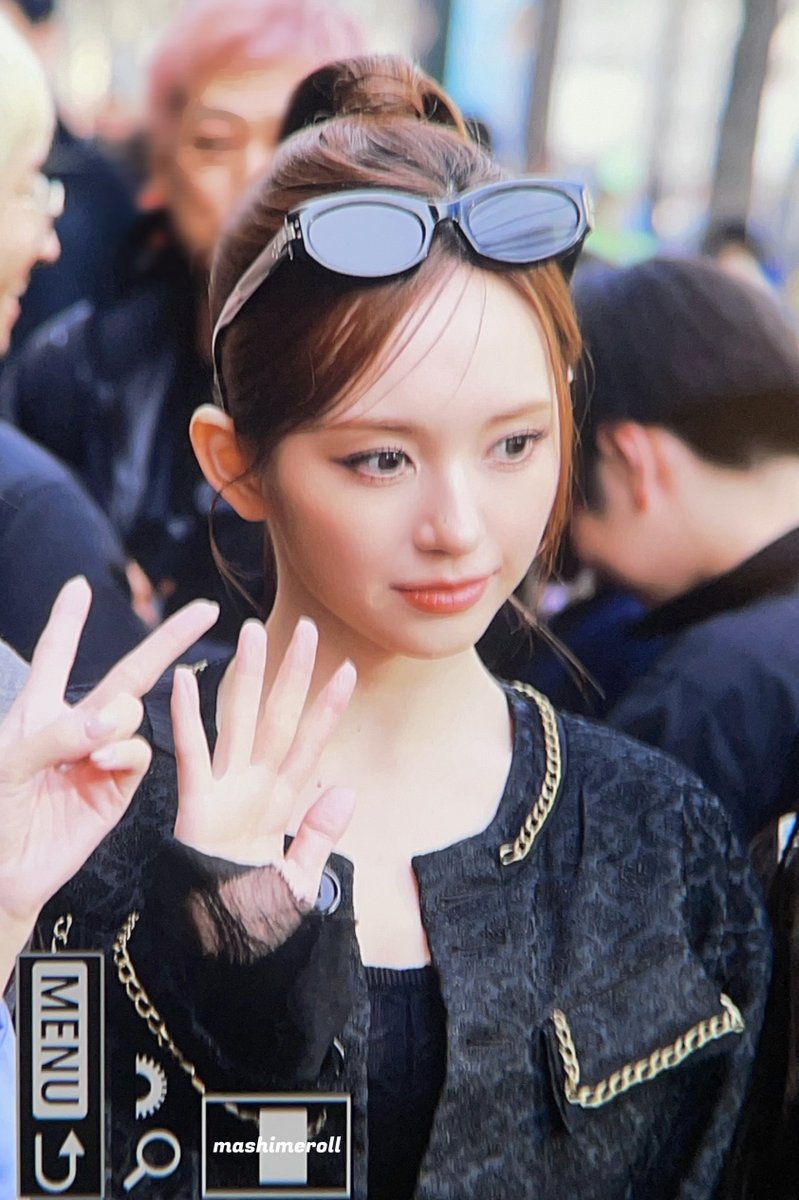 mashimeroll's tweet photo. 250304 ANREALAGE

🖤

#마시로 #MASHIRO #マシロ
#메이딘 #MADEIN https://t.co/sXMytinCOi