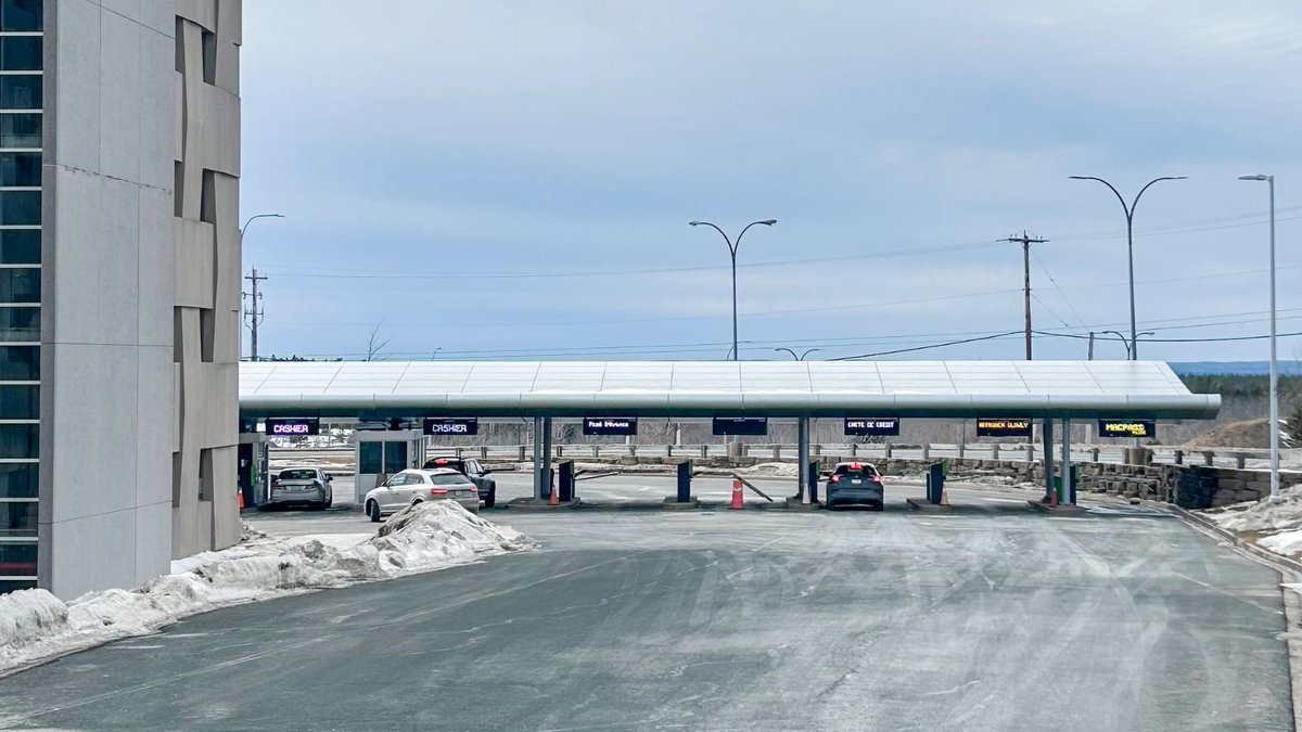 MACPASS Plus can no longer be used to access the airport parking facilities. You can still use MACPASS Plus to exit and pay for parking if you parked before March 3. Plan ahead and review other payment options here ➡️ halifaxstanfield.ca/parking-transp…