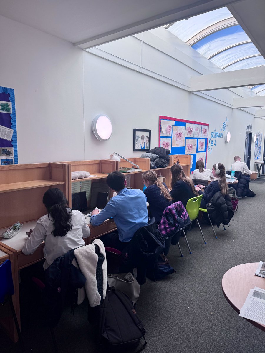 Science | Holyport College tweet media