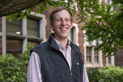 Dr. Troy Rowan, an Assistant Professor at the University of Tennessee, will present a seminar on March 7th, 2025 at 1:30 PM EST on the virtual platform on  “Using molecular phenotypes to understand forage-based cow efficiency”. Check: cgil.uoguelph.ca/events/2025/03…