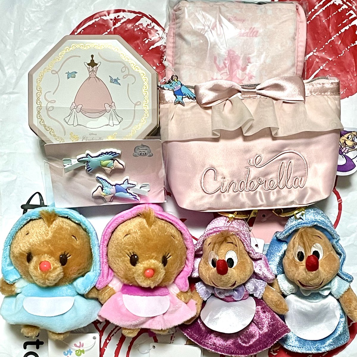 ありがとうございます。
相方さんに全面協力いただき、
オンライン＆店舗 買えました^ - ^
自分では一般発売に行く予定。