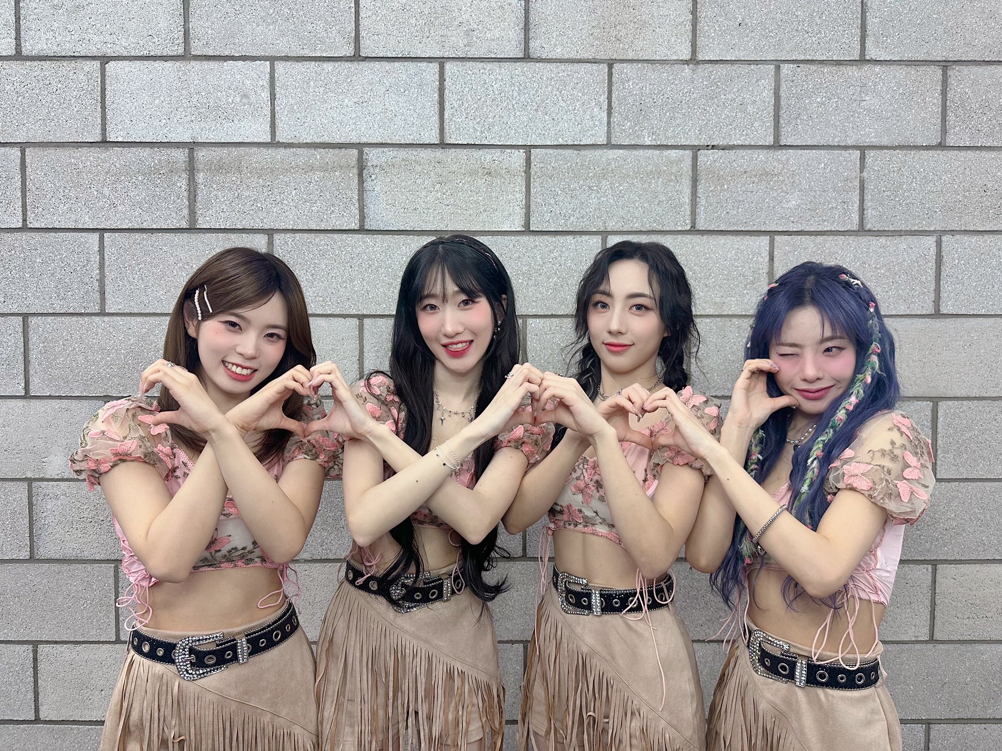 GlNVaJMaYAAnb9A?format=jpg&name=large