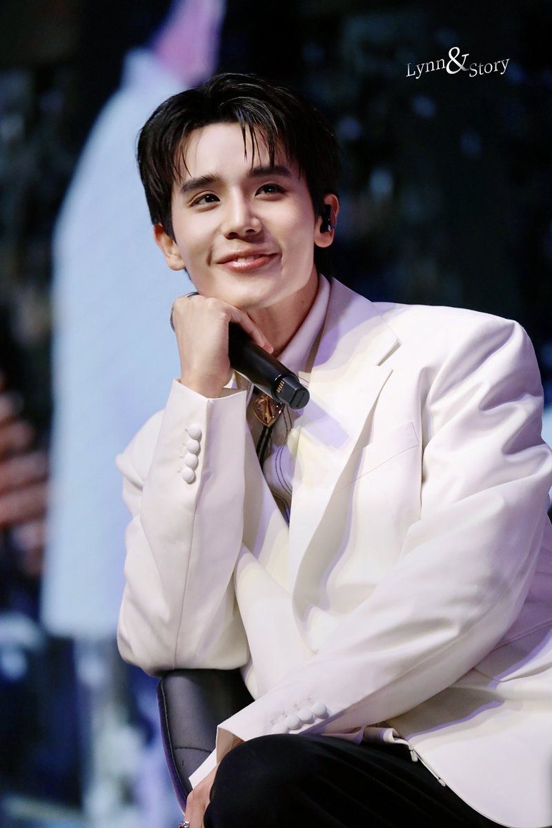 Lynn120915_'s tweet photo. 250301✨

@jimmyyjp_ 🖤🩶🤍✨

JIMMYSEA WISHING UPON IN HK 
#JimmySea2ndFMinHongKong
#jimmyyjp 
#JimmySea #จิมมี่ซี https://t.co/oHqA4I3MZs