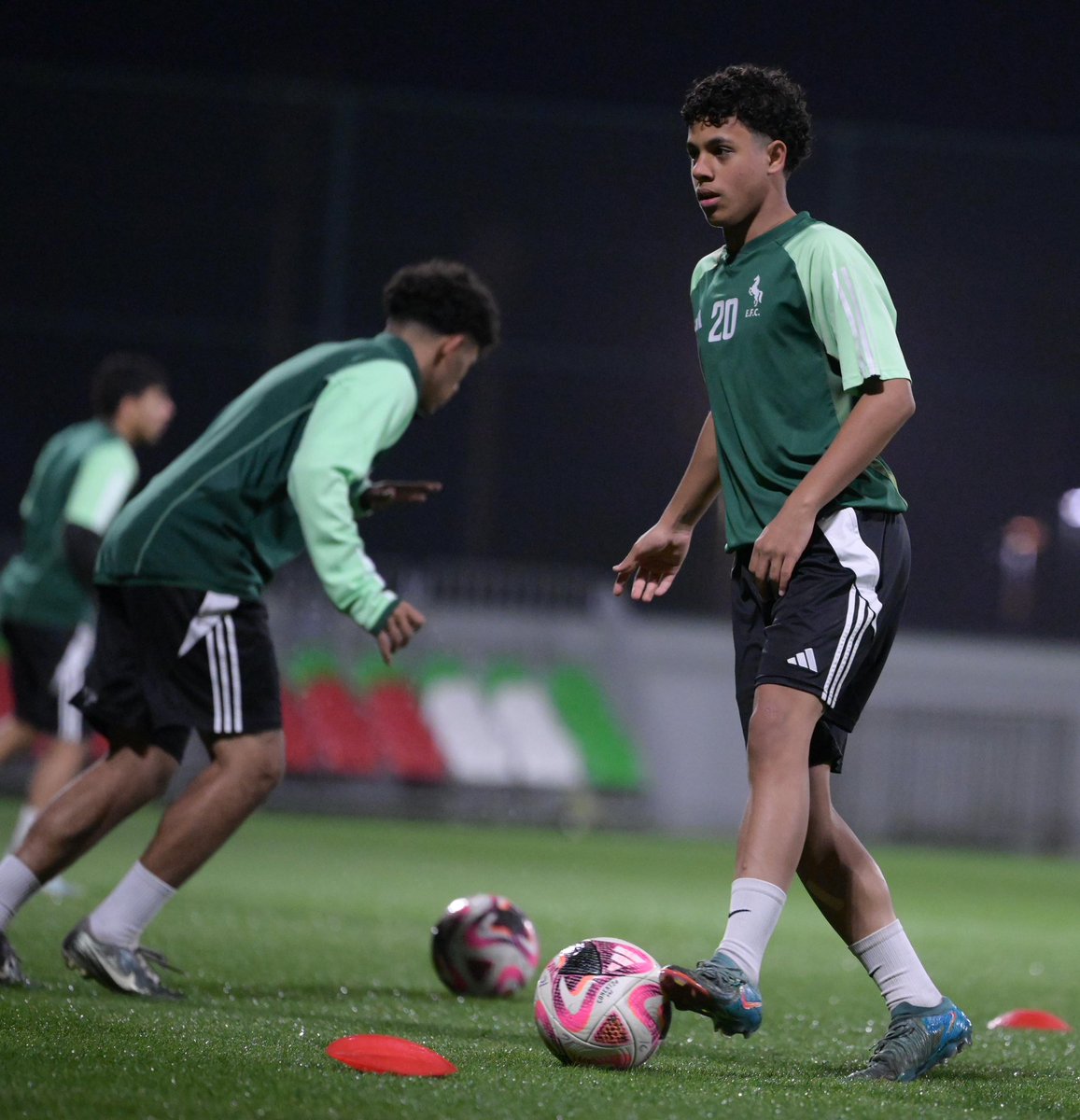 فرسـاننا الشبّان تحت الـ16 عام في تركيـز تام 🤌

#فئات_الاتفاق_السنية💚❤️