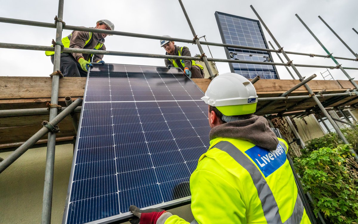 Our St Ives retrofit programme will not only improve the energy efficiency of our homes but also encourage young students to pursue renewable careers.

Continue reading about our St Ives project here:
bit.ly/4ilIcuO 👈

#Cornwall #SouthWest #UKHousing #retrofit