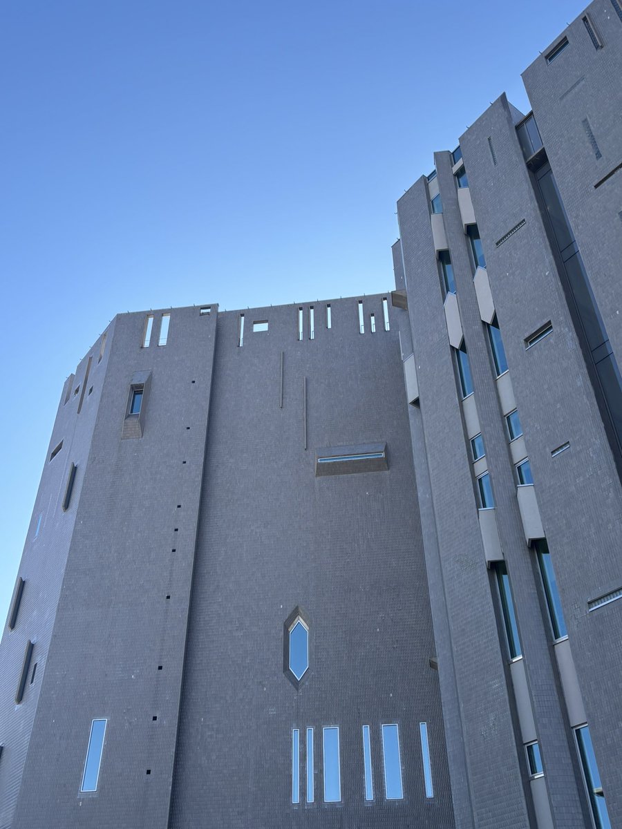 10/ Profit is still the priority. Social impact? Sustainability? An afterthought 🍃

Are we stuck in a loop where financial incentives always win? Or will regulators + users force a shift?