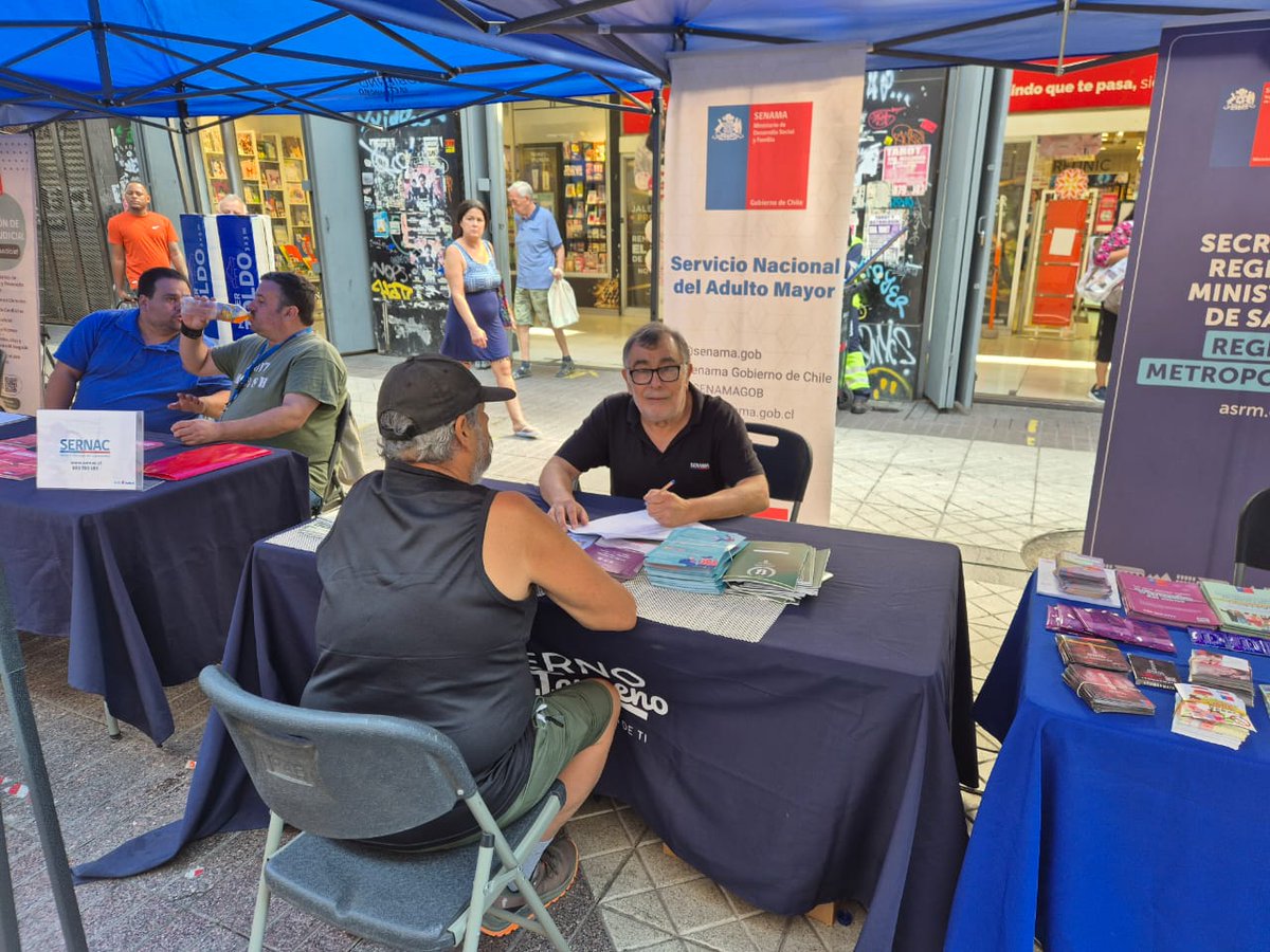 📷 Hoy, SENAMA Metropolitana estuvo presente en el Gobierno en Terreno  realizado en la comuna de Santiago.Buscamos acercar a los ciudadanos la información sobre nuestra oferta programática para las personas mayores.  #GobiernoEnTerreno