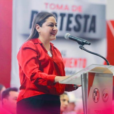 drahuizar's tweet photo. 🚺 Mujer #TuVozEsPoder
#8M https://t.co/xRqj9H6Wua
